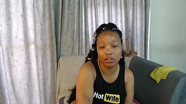 Doja_Peach stripchat live cam model