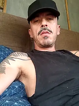 Exhibguy16 stripchat live cam model