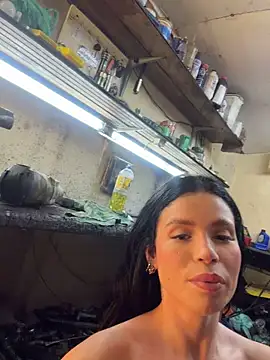 Rafaellaz stripchat live cam model