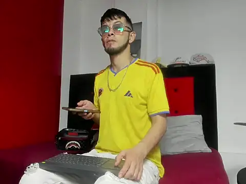 mark_splinter09 stripchat live cam model