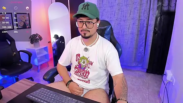 DaviidEvans_ stripchat live cam model