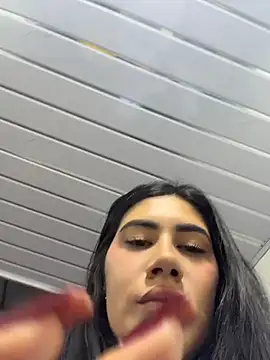 clarachanelricek stripchat live cam model
