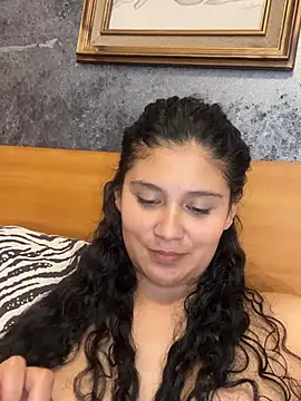 kinky_mila@xh stripchat live cam model