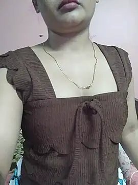 Wild-janvi stripchat live cam model