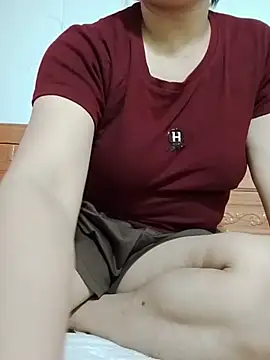 Leeyy_9x stripchat live cam model