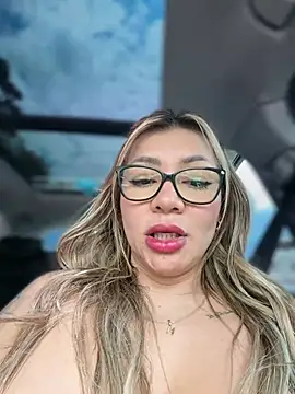 DIANITA_1988 stripchat live cam model