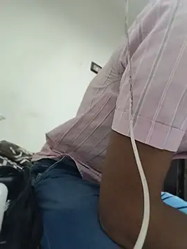 NovaBigdick stripchat live cam model