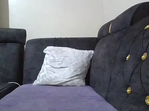 Carino_corazon stripchat live cam model