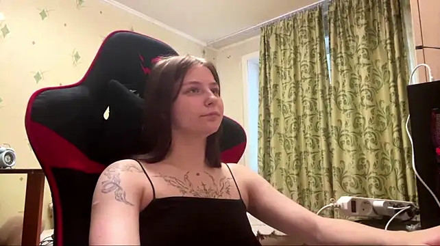 UnicumCute stripchat live cam model
