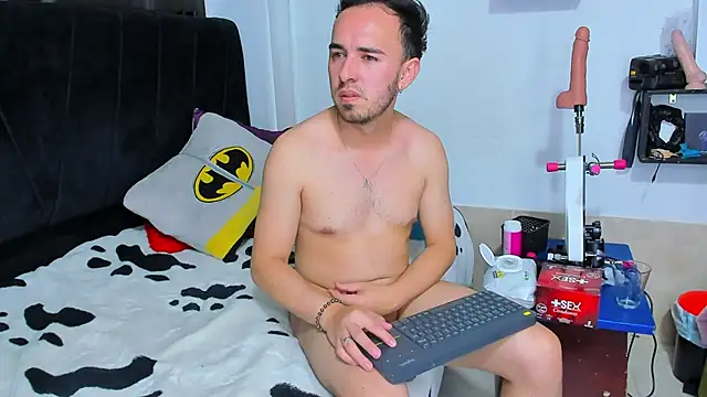 big-dicktop23 stripchat live cam model
