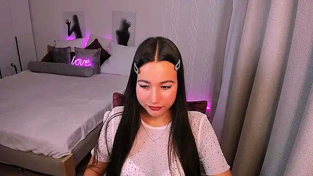 GabrielleEvy stripchat live cam model