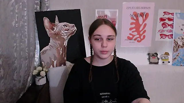 LunaViixen stripchat live cam model