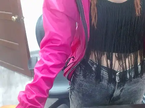 Emma_kitty1 stripchat live cam model