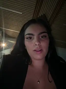 Maddy_Rouse_ stripchat live cam model
