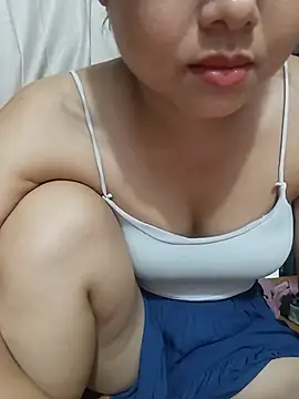 Mina_squirrt stripchat live cam model
