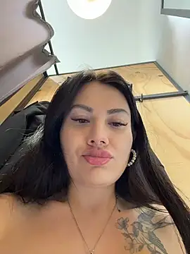 Wet__Bunny stripchat live cam model