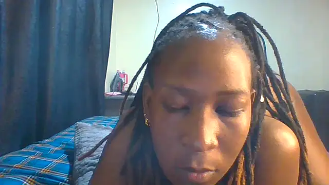 blackcuteebony stripchat live cam model