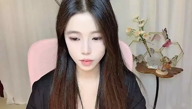 caicai258 stripchat live cam model