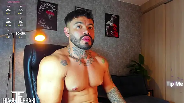 thiago_ferrari_ stripchat live cam model