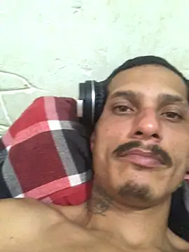 magrinhofibroso17 stripchat live cam model