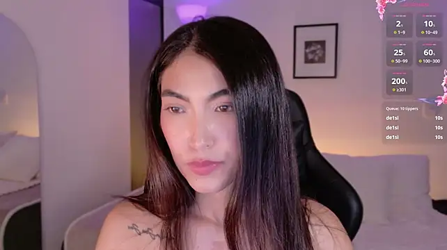 MeganHanson stripchat live cam model