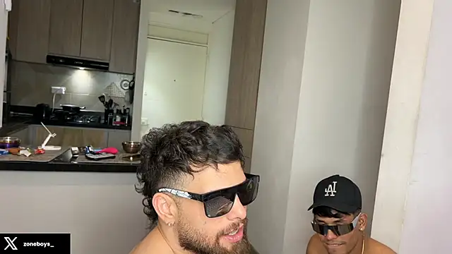 zoneboys stripchat live cam model