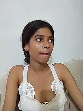 HIE-JANVI stripchat live cam model