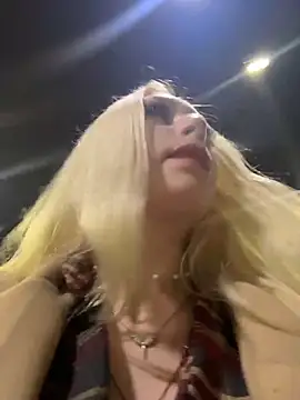 AngelinaTous stripchat live cam model