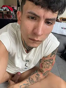 _Tomy08calderon stripchat live cam model