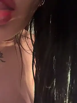clarachanelricek stripchat live cam model