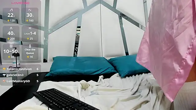 Amira_xXx98 stripchat live cam model