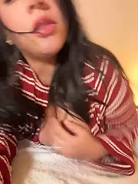 vellaah stripchat live cam model