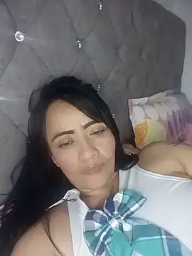 AmbarHower stripchat live cam model