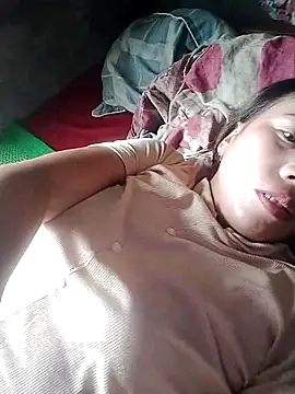 Gine-ce stripchat live cam model