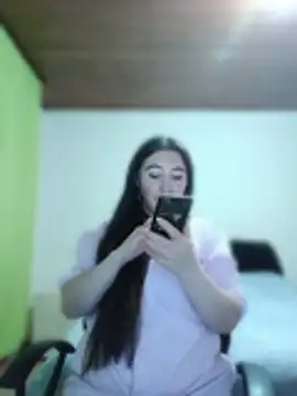 Serkett stripchat live cam model