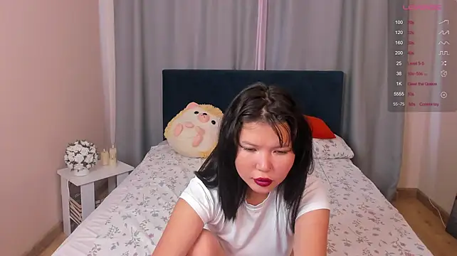MeridaNoir stripchat live cam model
