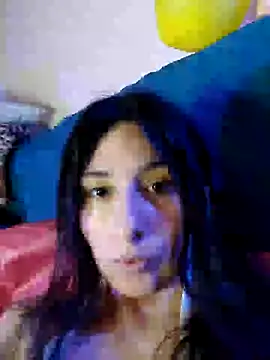 Bigyummmzul stripchat live cam model