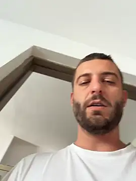 Pablo_Hornyguy95 stripchat live cam model