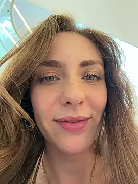 MariiD stripchat live cam model