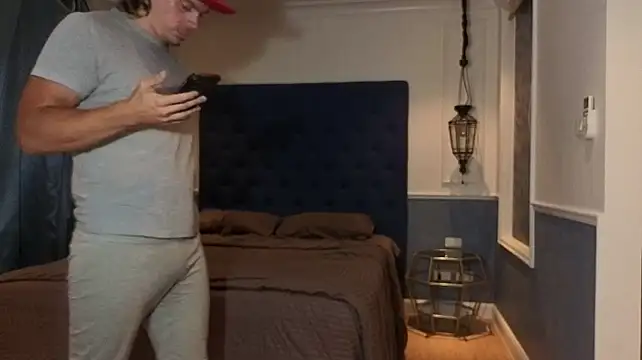 Marrymeplz stripchat live cam model