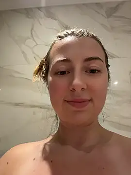 curvyflawless stripchat live cam model