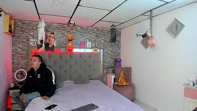 parejacaliente20154 stripchat live cam model