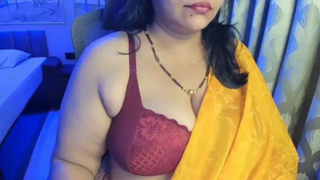 tarivishu11 stripchat live cam model