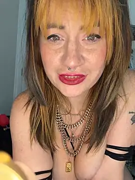 wavyybabyy_ stripchat live cam model