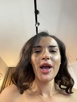 chloenyx stripchat live cam model