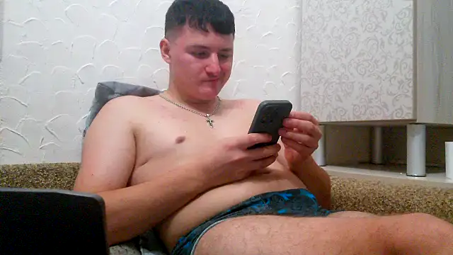 miki_lav1 stripchat live cam model