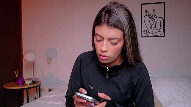 CamiRosse18 stripchat live cam model