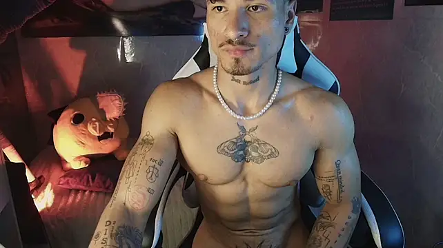Thomas_Fit1 stripchat live cam model