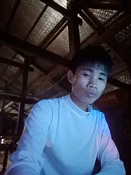 Nhyy_xx stripchat live cam model
