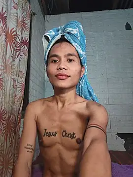 ZoeyisFIRE stripchat live cam model